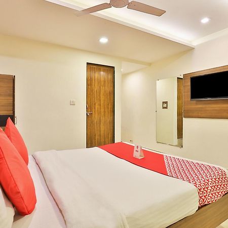 Oyo 4605 Hotel Aakarsh Dharamszala Kültér fotó