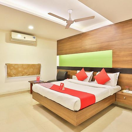 Oyo 4605 Hotel Aakarsh Dharamszala Kültér fotó