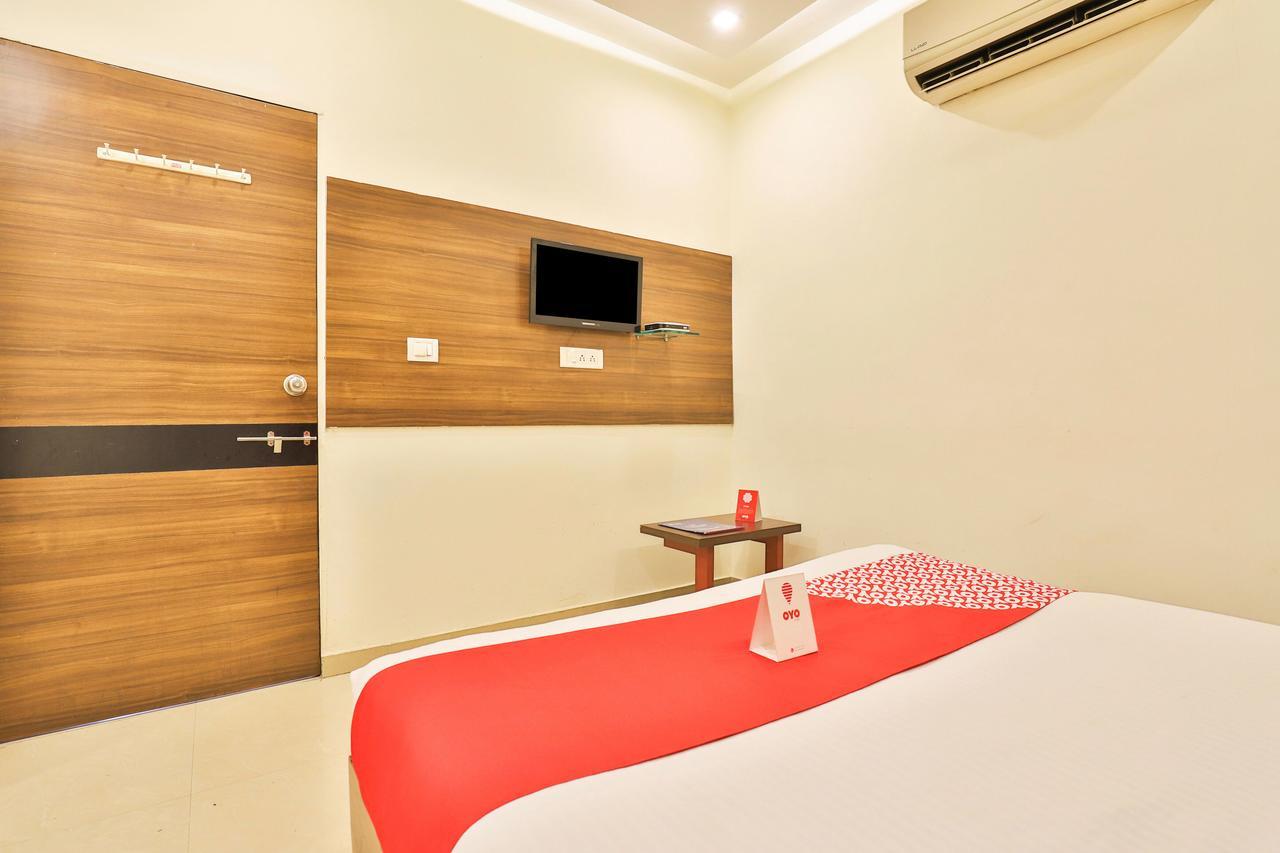 Oyo 4605 Hotel Aakarsh Dharamszala Kültér fotó