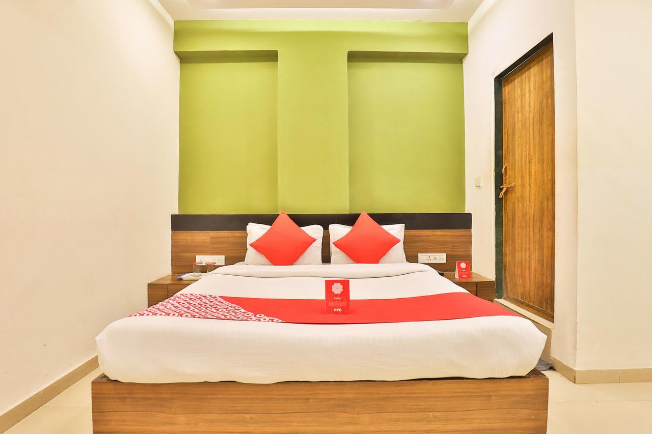 Oyo 4605 Hotel Aakarsh Dharamszala Kültér fotó