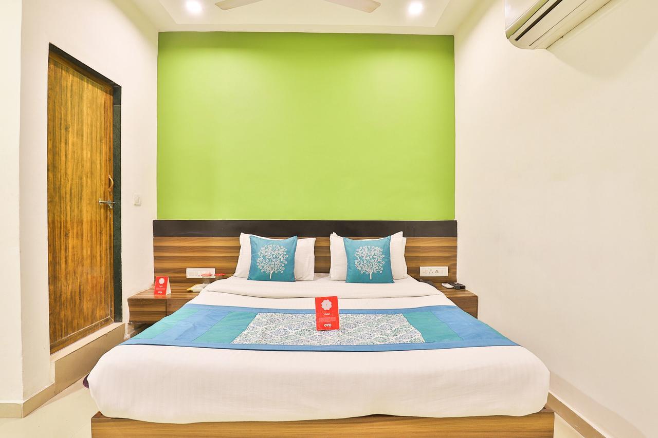 Oyo 4605 Hotel Aakarsh Dharamszala Kültér fotó
