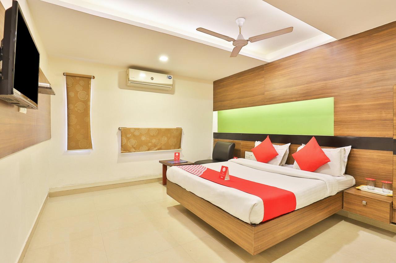 Oyo 4605 Hotel Aakarsh Dharamszala Kültér fotó